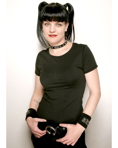 Perrette pauley 8x10 - perrette,,